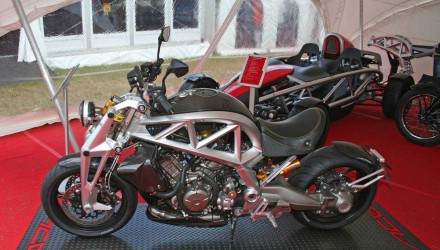 New Ariel Ace Cruiser with DCT version of Honda's VFR 1200
© Blez